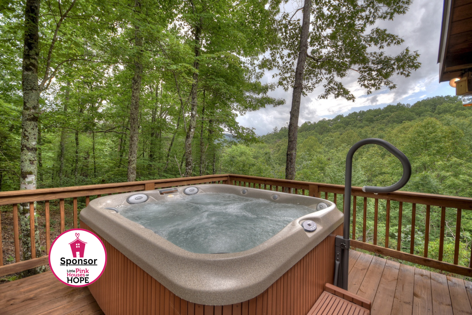 Hot Tub at Ole Bear Paw