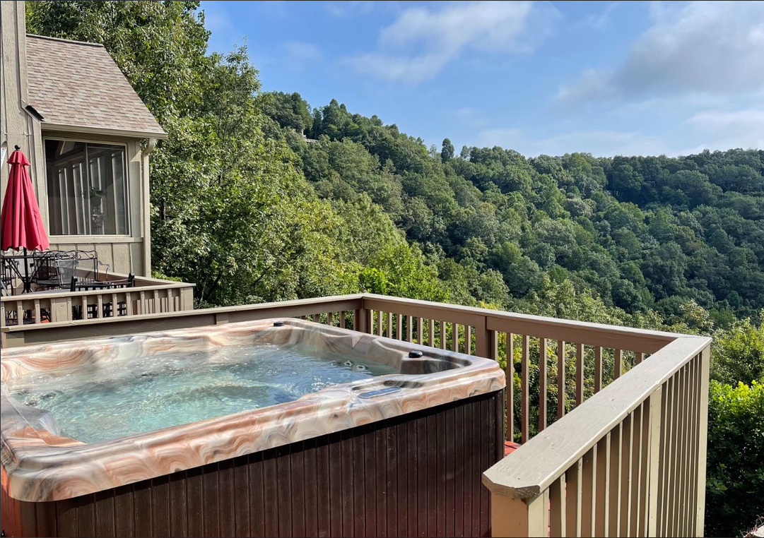 Hot Tub on Deck in SCCR Rental