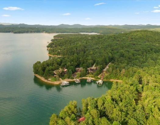 Cabin Rentals on Lake in Georgia