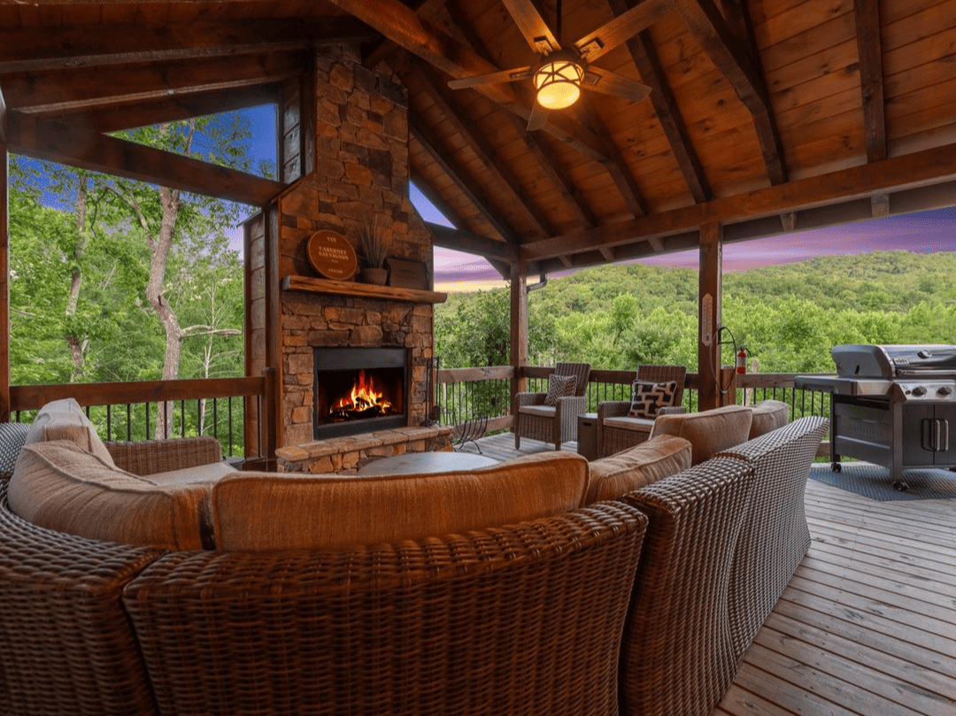 Whisky Creek Retreat Deck