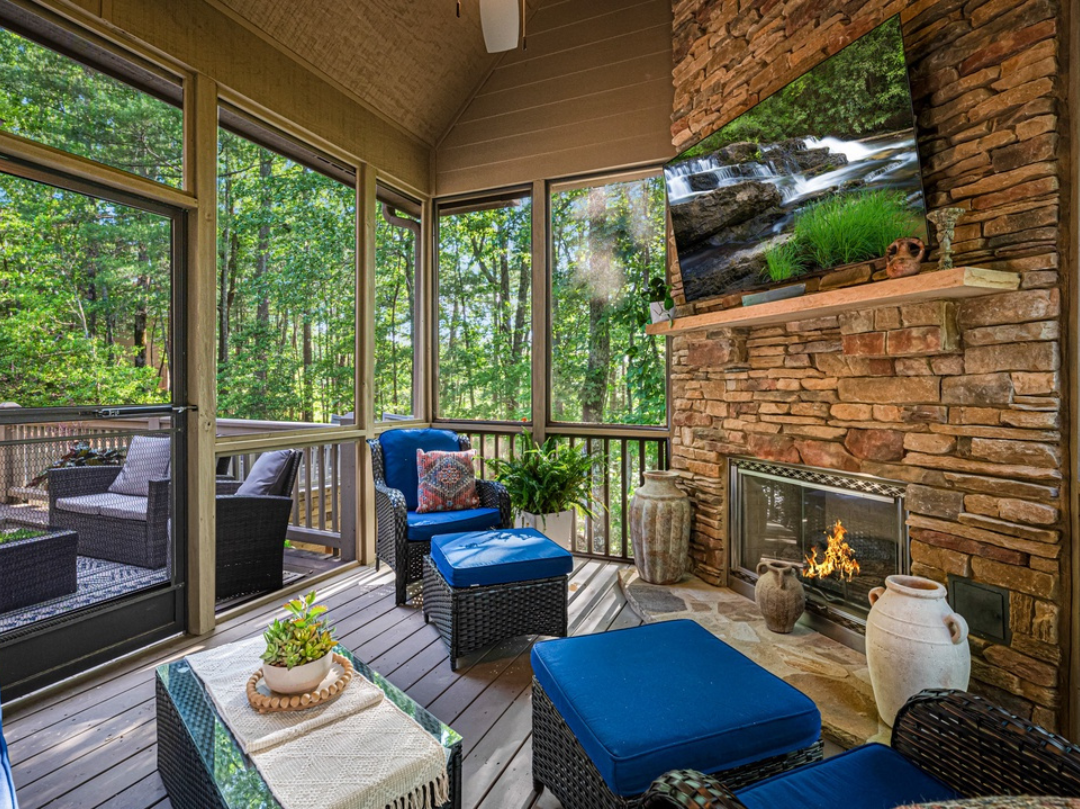 Deck of Whispering Knoll