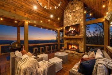 Hot Tub on Deck Overlooking Blue Ridge Mountains